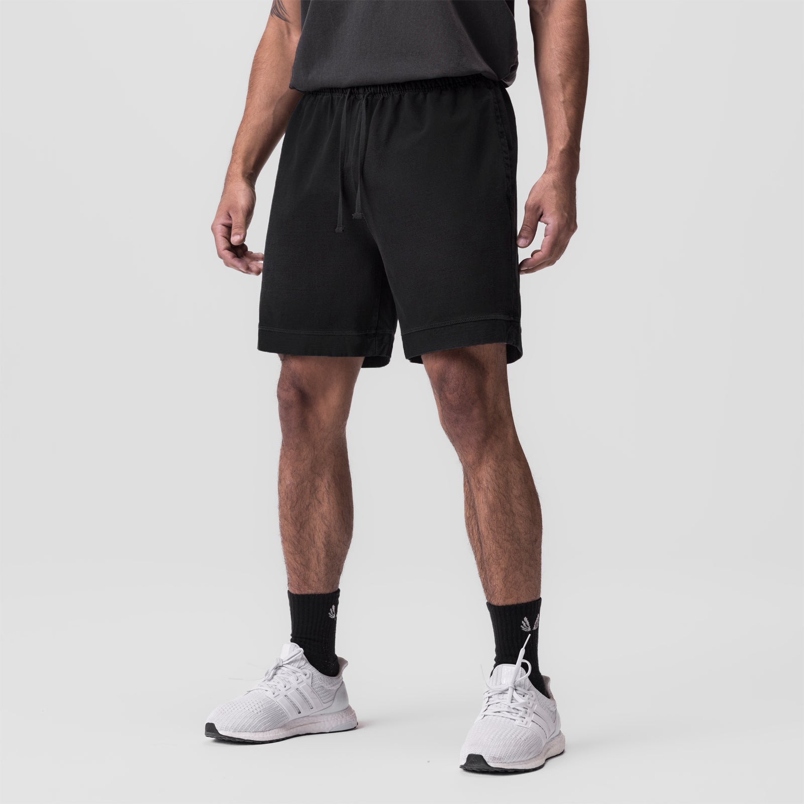 MuscleFlex Pro – Men’s Five-Point Fitness Training Shorts for Gym & Sports